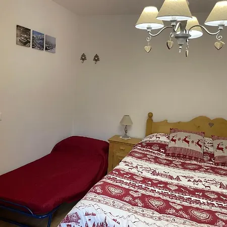 Maddy Ice Adamello *